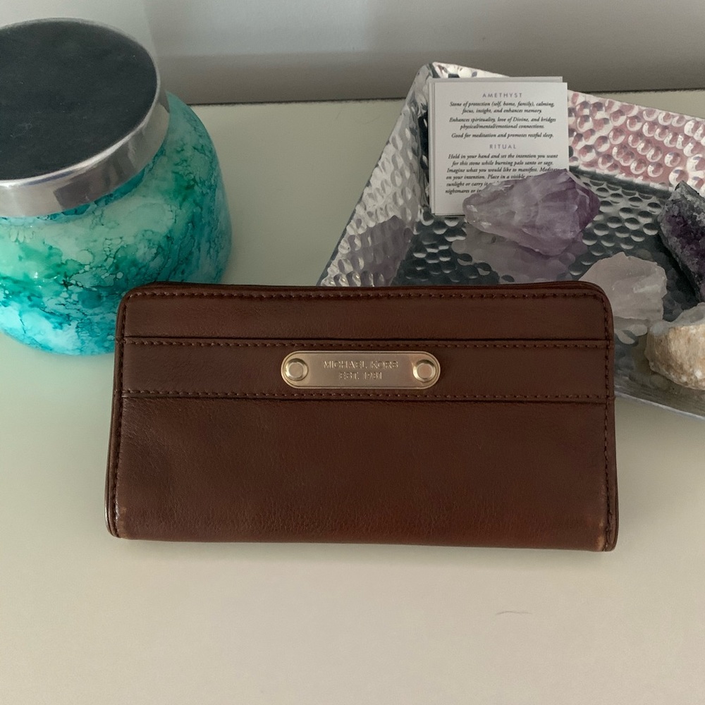 Micheal Kors snap wallet